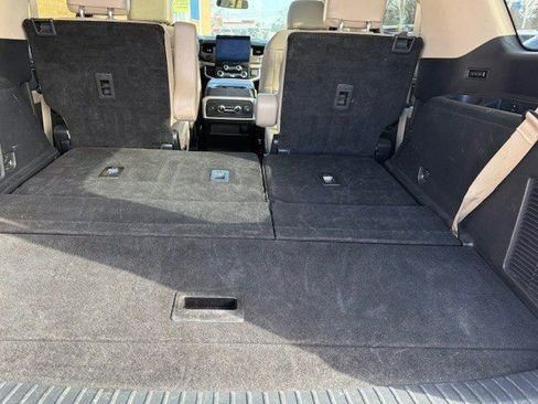 Used 2023 Ford Expedition Limited image 23