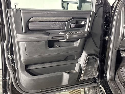 New 2026 RAM 3500 Limited AWD/4WD image 10