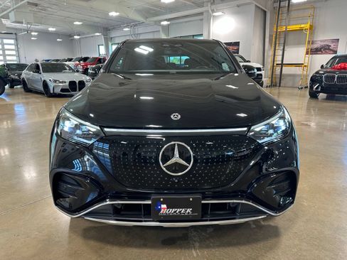 Used 2023 Mercedes-Benz EQE 500 4MATIC SUV image 2
