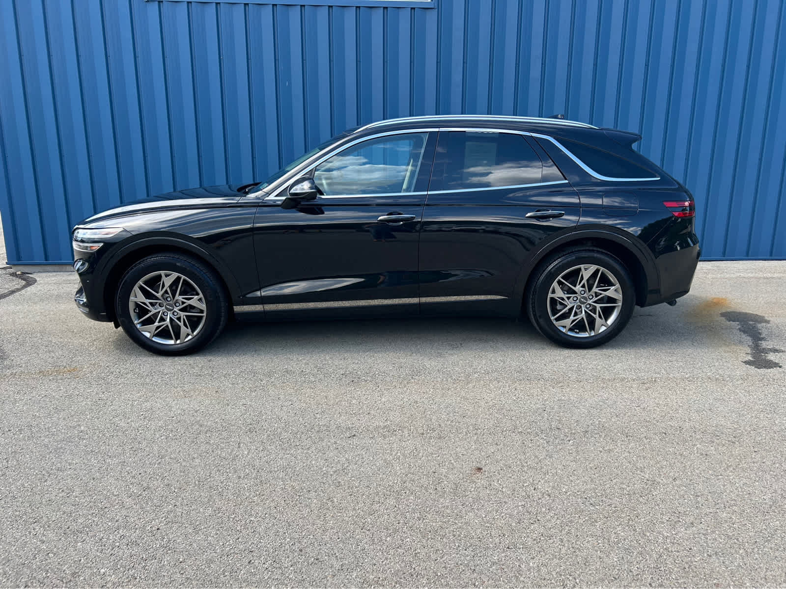 Used 2022 Genesis GV70 2.5T w/ Advanced Package AWD/4WD image 16