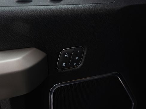 Used 2018 Ford F150 Lariat w/ Equipment Group 502A Luxury image 24