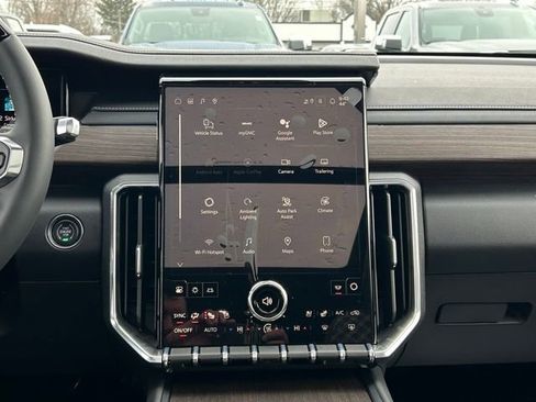 New 2026 GMC Acadia Denali w/ Super Cruise Package AWD/4WD image 28