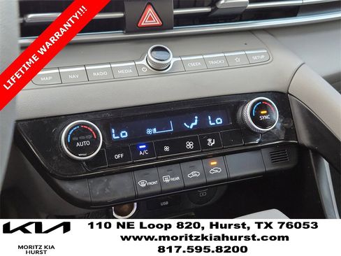 Used 2024 Hyundai Elantra SEL image 21