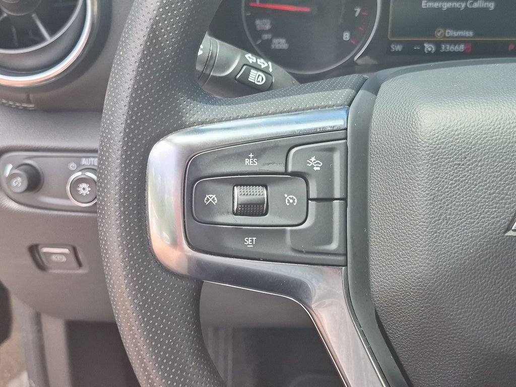 Used 2025 Chevrolet Blazer LT FWD image 20
