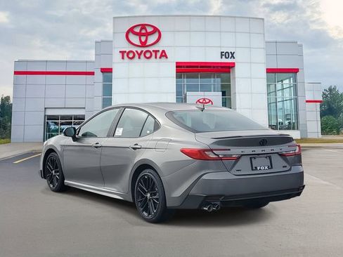 New 2026 Toyota Camry SE image 3