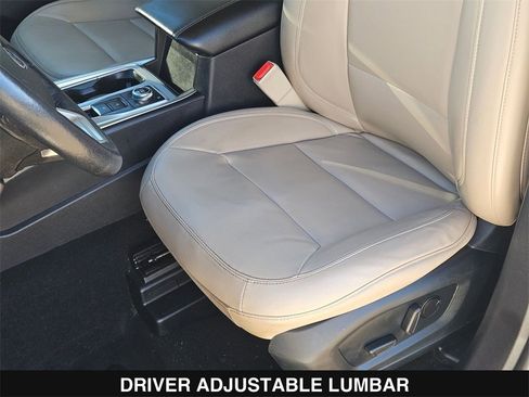 Used 2021 Ford Explorer XLT w/ Equipment Group 202A image 16