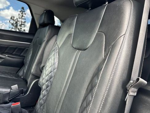 Used 2021 Kia Sorento SX image 22