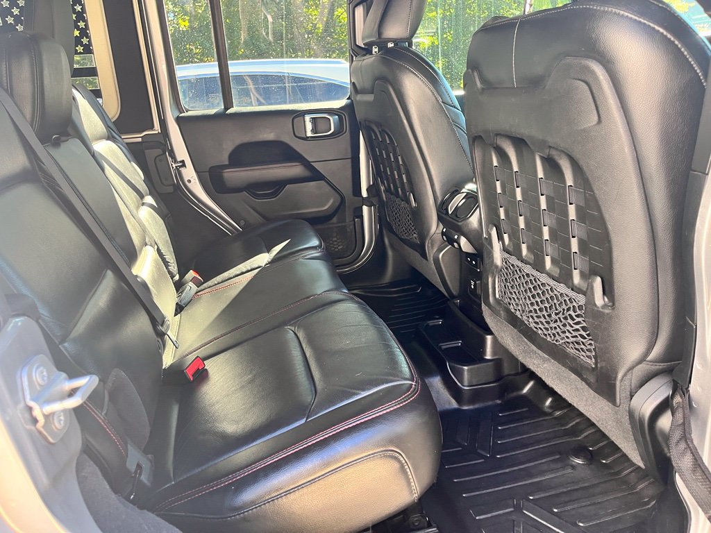 Used 2018 Jeep Wrangler Unlimited Rubicon w/ Uconnect 4C Nav & Sound Group AWD/4WD image 9