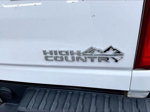Used 2022 Chevrolet Silverado 2500 High Country AWD/4WD image 25