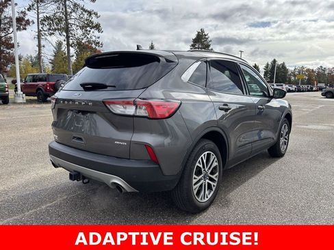 Used 2022 Ford Escape SEL w/ Class II Trailer Tow Package image 3