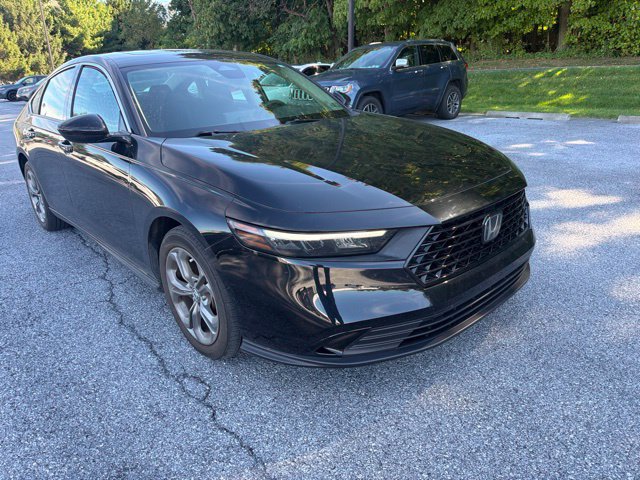 Used 2024 Honda Accord EX image 2