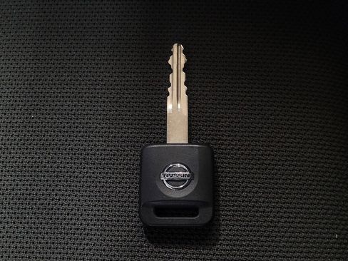 Used 2015 Nissan Frontier S RWD image 32