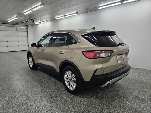 Used 2020 Ford Escape SE AWD/4WD image 6