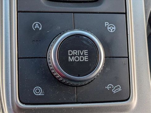 Used 2020 Ford Explorer Platinum w/ Premium Technology Package image 16