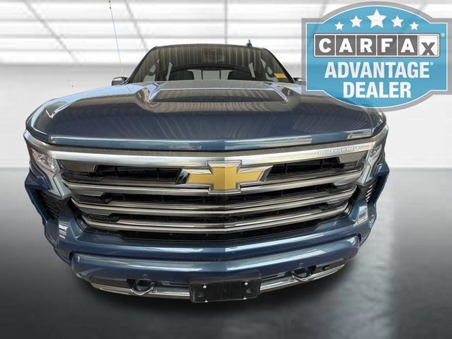 Used 2024 Chevrolet Silverado 1500 High Country w/ Z71 Off-Road Package AWD/4WD image 7