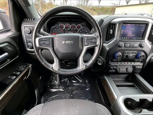 Used 2022 Chevrolet Silverado 1500 LT Trail Boss w/ Convenience Package II image 8