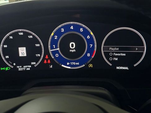 Certified 2025 Porsche 911 Carrera T RWD image 37