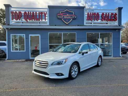 Used 2017 Subaru Legacy 2.5i Premium image 1