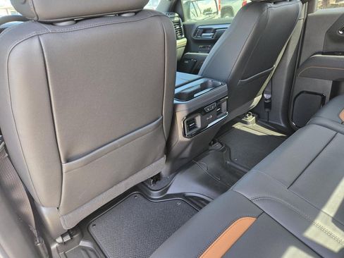 New 2026 GMC Sierra 1500 AT4 w/ AT4 Premium Package AWD/4WD image 20