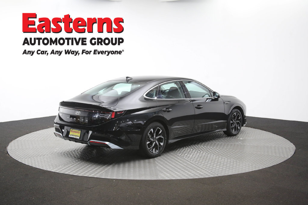 Used 2025 Hyundai Sonata SEL FWD image 44
