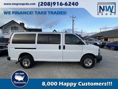 Used 2016 Chevrolet Express 2500 LT w/ LT Preferred Equipment Group image 2