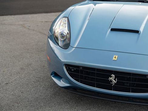 Used 2010 Ferrari California RWD image 70