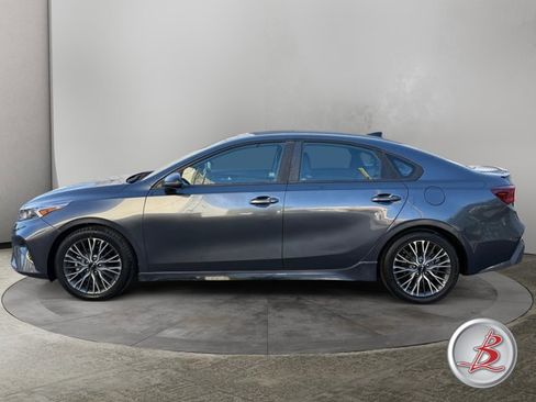 Used 2023 Kia Forte GT-Line w/ GT-Line Premium Package FWD image 4