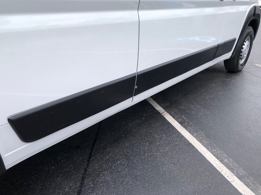 Used 2025 RAM ProMaster 2500 w/ Convenience Group FWD image 12