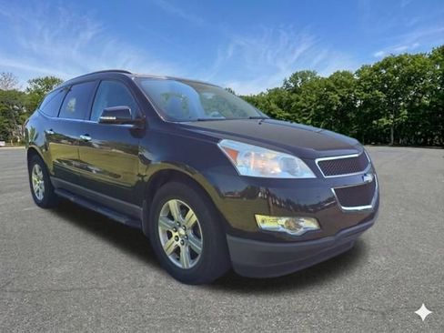 Used 2011 Chevrolet Traverse LT w/ Personal Connectivity Package AWD/4WD image 4
