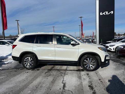 Used 2019 Honda Pilot EX image 2