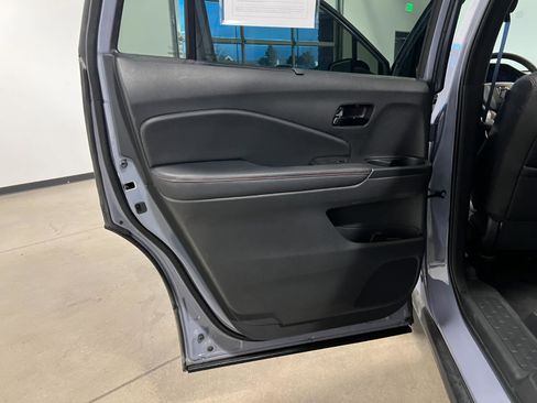 Used 2025 Honda Passport Black Edition image 33