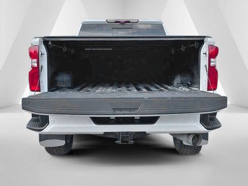 Used 2023 Chevrolet Silverado 2500 High Country w/ Z71 Off-Road Package AWD/4WD image 7