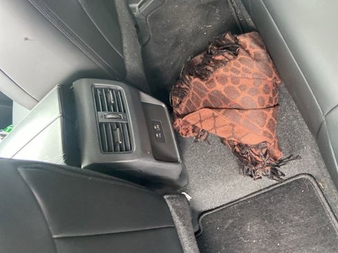 Used 2023 Nissan Rogue SV w/ SV Premium B Package image 24