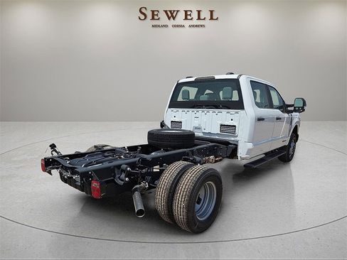 New 2025 Ford F350 XL image 2