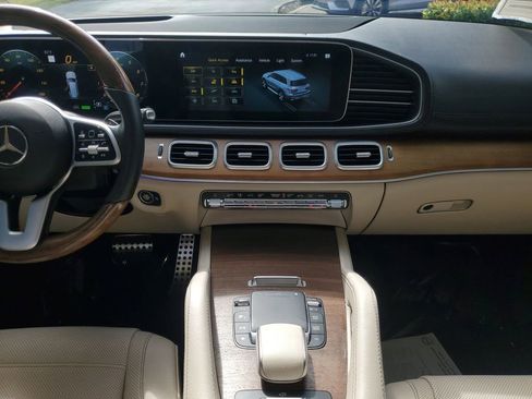 Used 2022 Mercedes-Benz GLS 450 4MATIC image 24