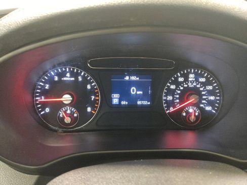 Used 2020 Kia Sorento LX image 23