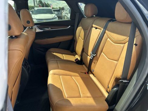 Certified 2024 Cadillac XT5 Premium Luxury AWD/4WD image 27