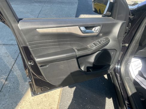Used 2022 Ford Escape SEL AWD/4WD image 18
