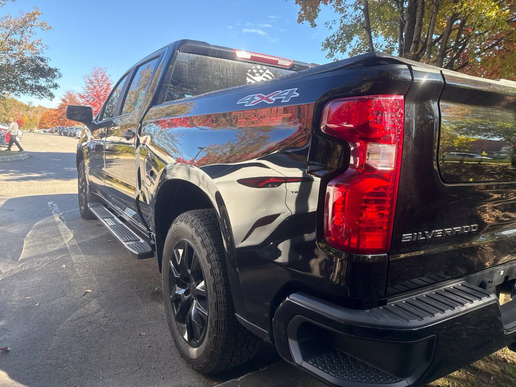 Used 2022 Chevrolet Silverado 1500 Custom AWD/4WD image 4
