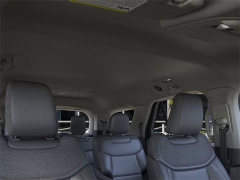 New 2026 Ford Explorer Active image 22