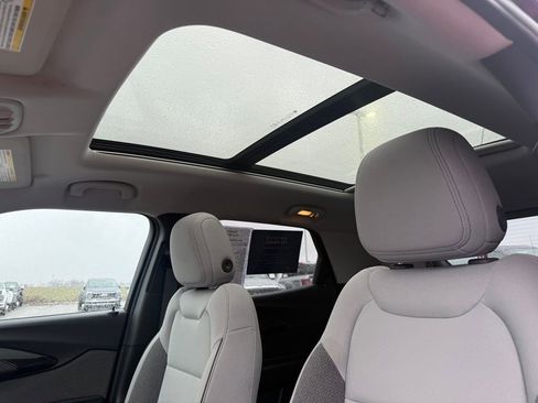 Used 2021 Chevrolet TrailBlazer LT w/ Sun and Liftgate Package image 6