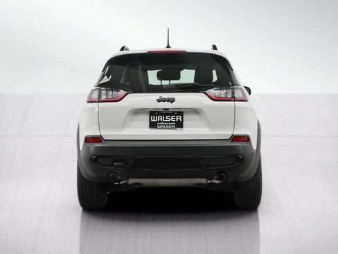 Used 2022 Jeep Cherokee Latitude w/ Sun & Sound Group AWD/4WD image 4