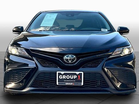 Used 2023 Toyota Camry SE FWD image 4