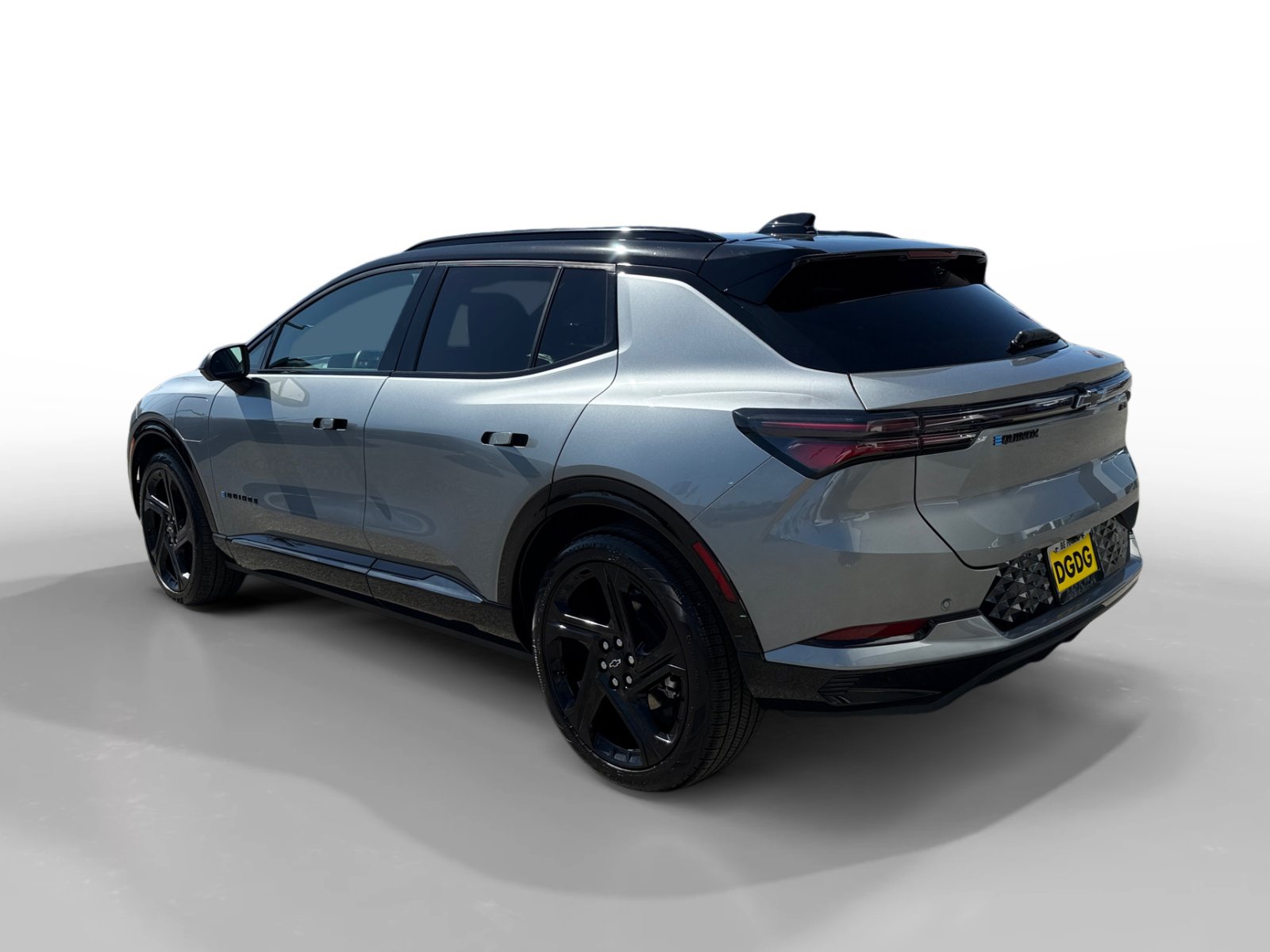 Used 2024 Chevrolet Equinox EV RS FWD image 3