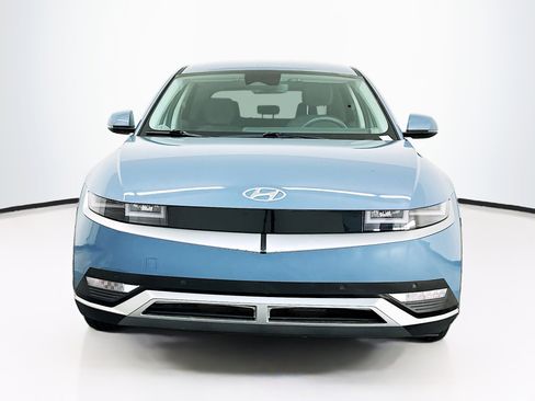 Used 2024 Hyundai Ioniq 5 SEL image 2