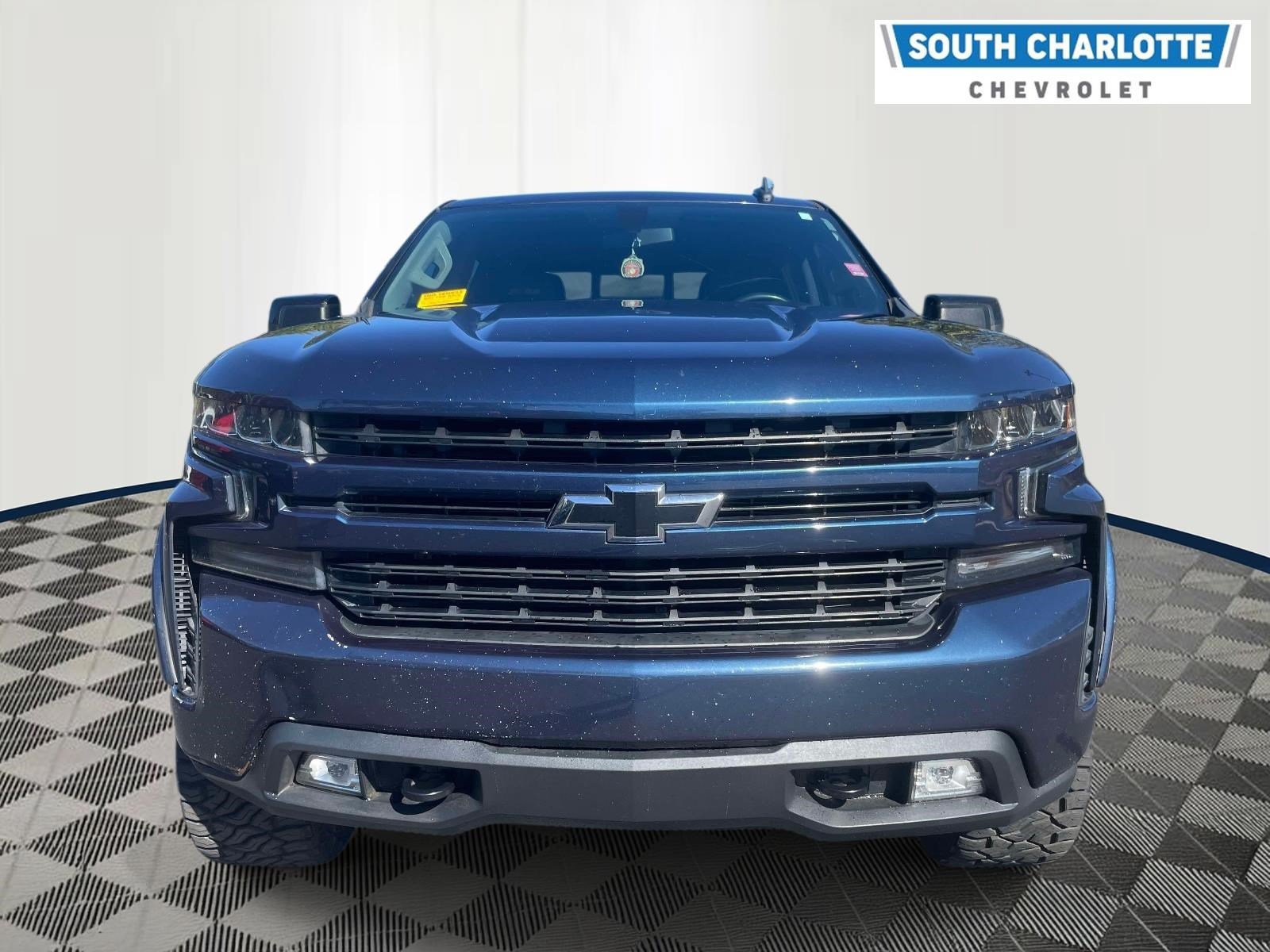Used 2020 Chevrolet Silverado 1500 RST AWD/4WD image 2
