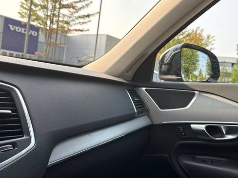 Certified 2023 Volvo XC90 B5 Core w/ Protection Package Premier AWD/4WD image 18