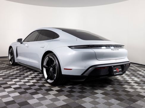 Used 2021 Porsche Taycan 4S w/ Premium Package image 4