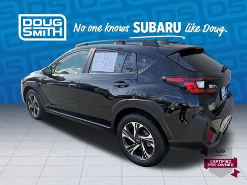 Used 2025 Subaru Crosstrek 2.0i Premium image 2