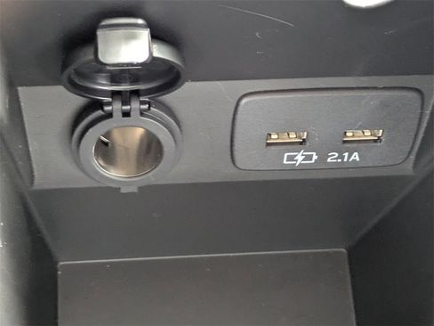 Used 2022 Subaru Crosstrek 2.5i Sport w/ Moonroof Package image 24